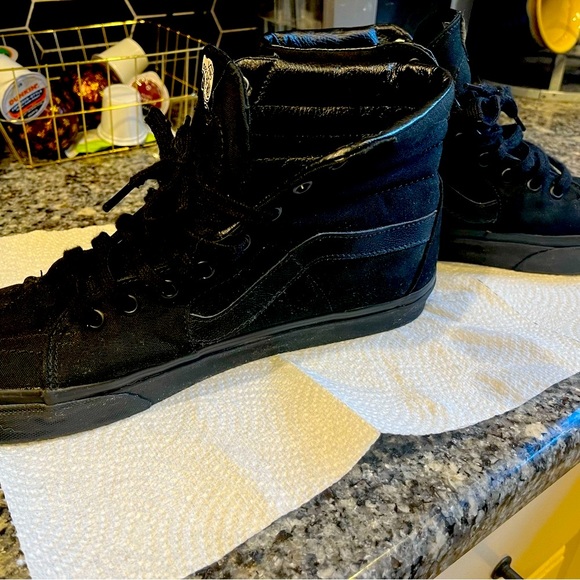 Vans sk8-hi size 12 - Picture 3 of 3